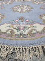 Aubusson 4ft circle Blue/Ivory c510a - Image 2