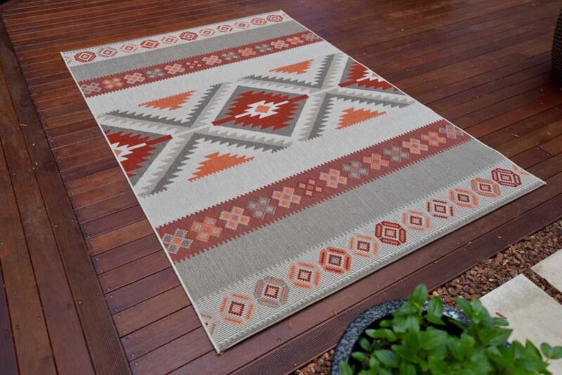 Flatwoven